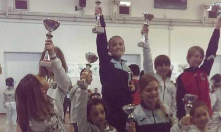 Le atlete esultano 