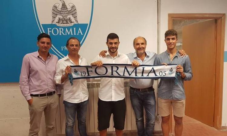 Formia, due volti nuovi: firmano Senzio e Centra