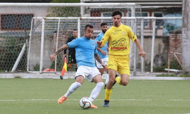 Rubino a contrasto con Capolei