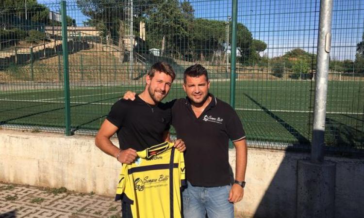 Andrea Virli con la maglia del Fonte Meravigliosa