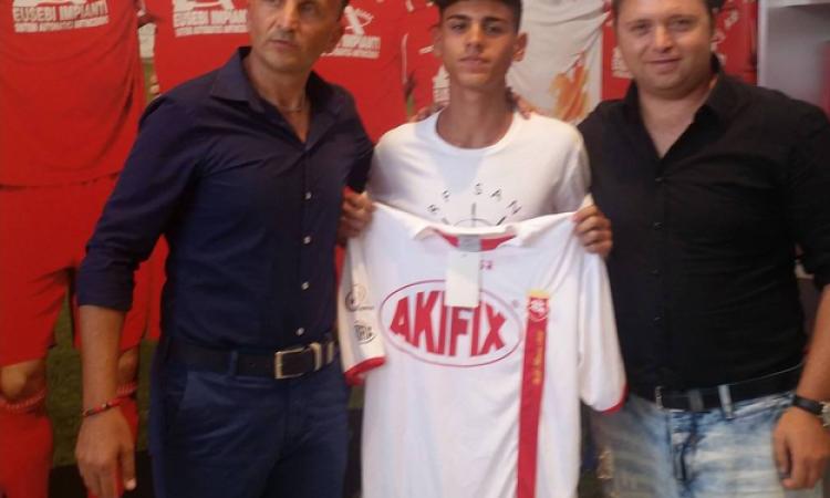 Gianmarco Rega con la maglia dell&amp;apos;Ancona