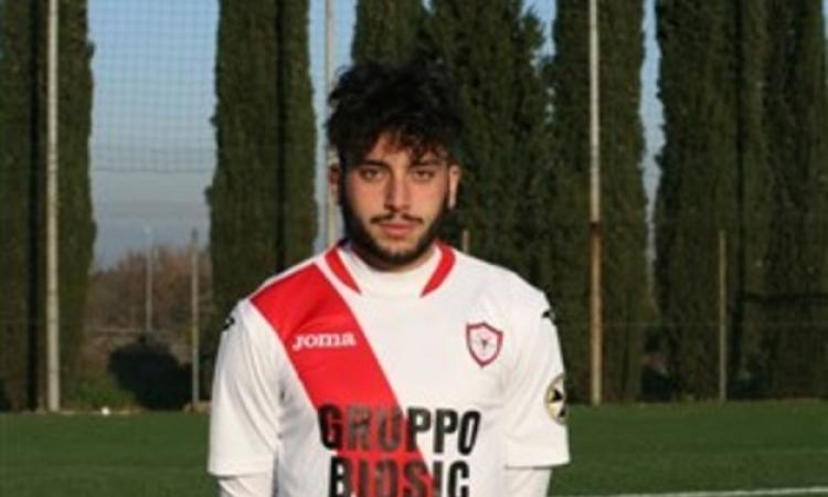 Stefano Greco con la maglia della Nuova Monterosi