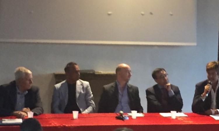 Il tavolo dei protagonisti della presentazione