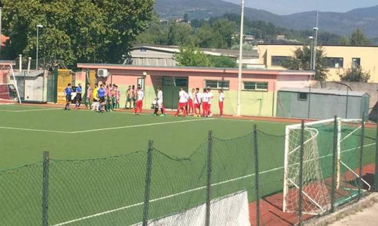 Le due formazioni entrano in campo ©pagina facebook