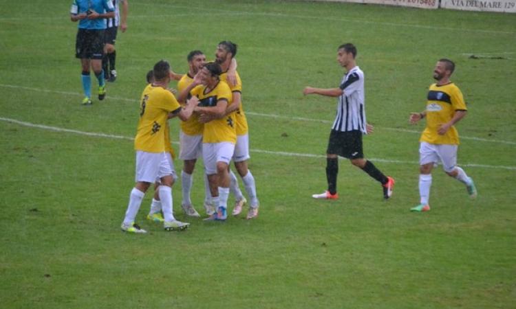 L&amp;apos;esultanza dopo il gol di Traditi
