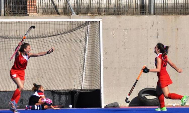 L&amp;apos;esultanza della Lovagnini dopo il primo gol