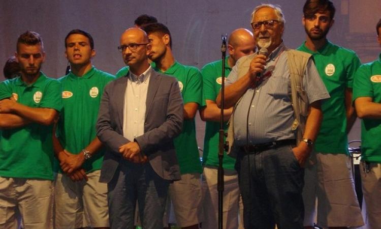 Il presidente Enzo Battisti (a destra)
