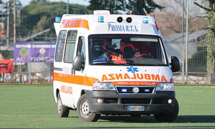 Ambulanza  in campo