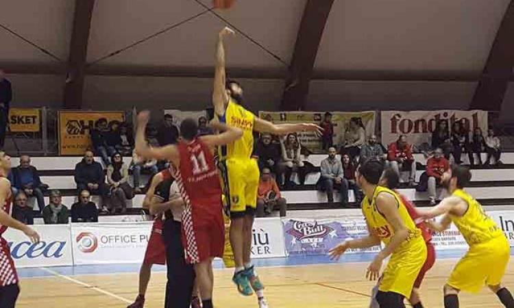 Palla a 2 tra Vis e Virtus