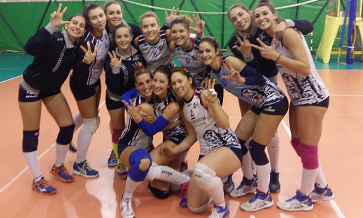 L&amp;apos;esultanza delle ragazze del Ladispoli dopo la vittoria 