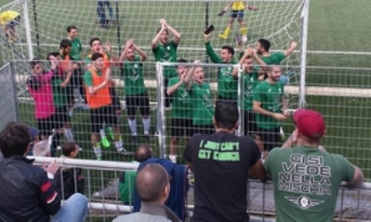 Il Pro Appio con i suoi tifosi