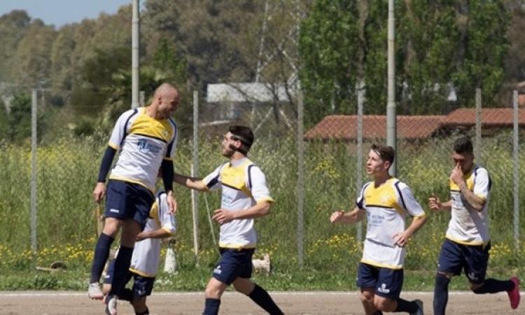 Esulta il Sermoneta nel match d&amp;apos;andata con il Fiumicino (©San Michele Calcio)