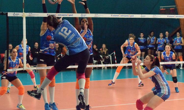 Giovolley, attacco della Liguori (©Catinella)