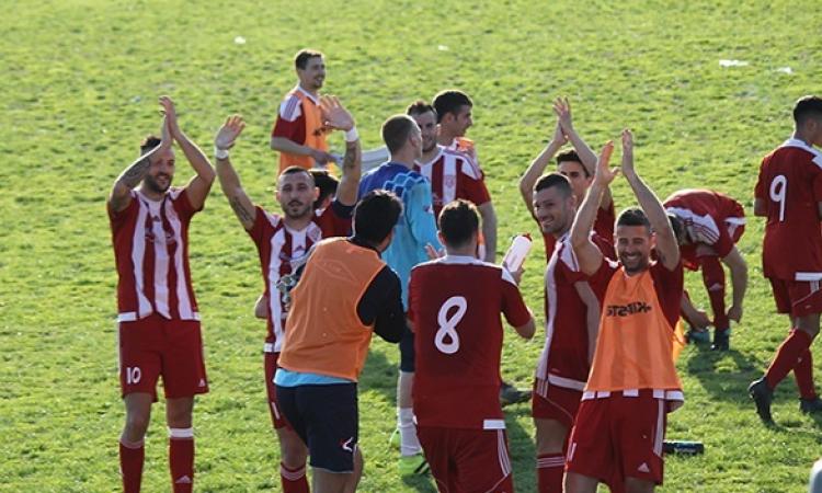 L&amp;apos;esultanza biancorossa nel post partita di Cassino (©Ammanniti)