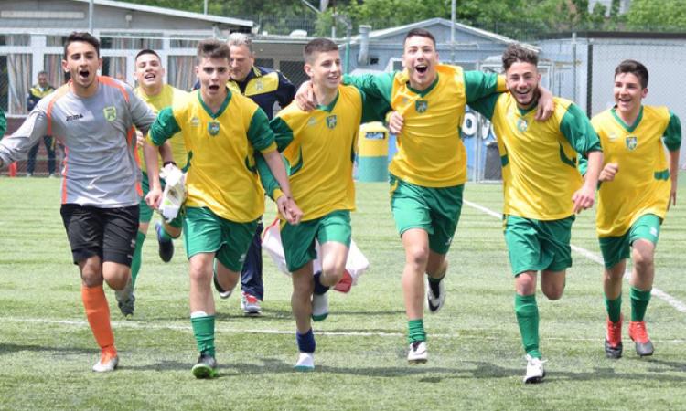 L&amp;apos;esultanza dei ragazzi gialloverdi a fine partita ©ProCalcio