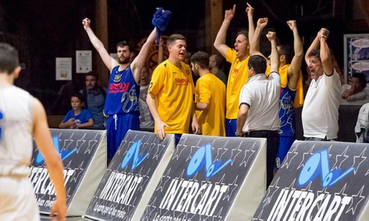 La Vis Nova esulta: allungata la serie contro Stella Azzurra (©Timperi)