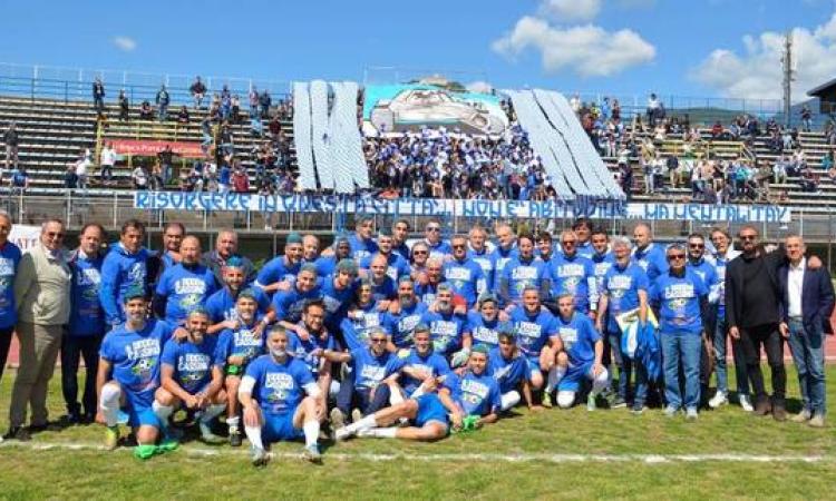 I festeggiamenti del Cassino per la promozione in Serie D