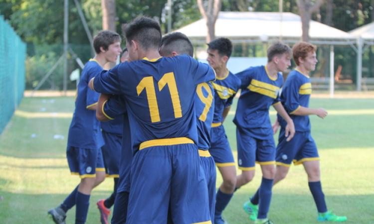L&amp;apos;esultanza dell&amp;apos;Urbe dopo il gol di Arcella (©De Cesaris)