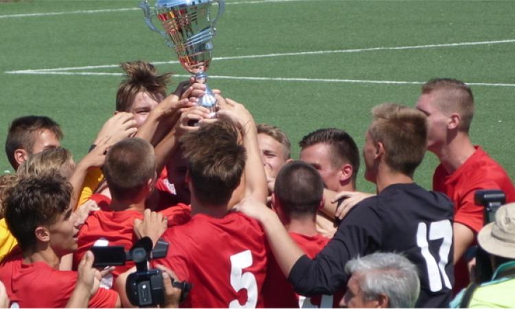 Un anno fa: il Brno alza la coppa ©GazReg