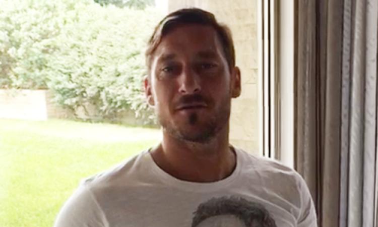 VIDEO Totti saluta il Racing Fondi E il Principe ringrazia