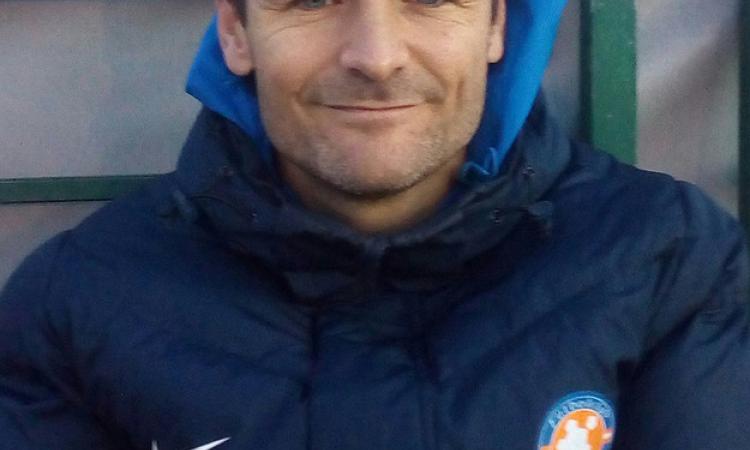 Il tecnico Lucas Gatti ©Facebook/AsdOrangeFutbolclub