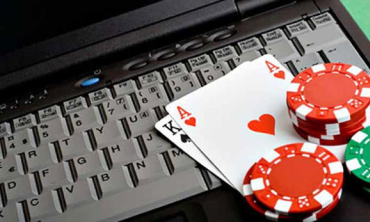 Scommesse e poker online: ecco i dati in Italia