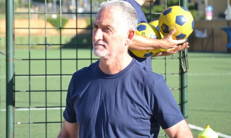 Colonna, mister De Luca