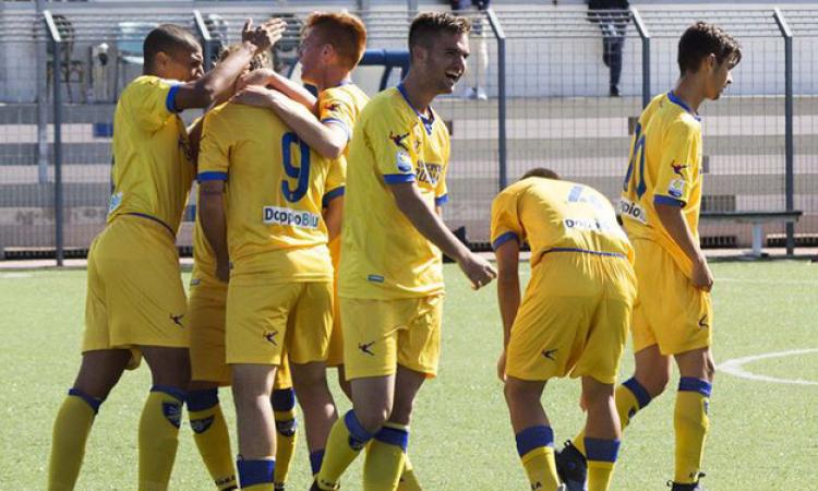L&amp;apos;esulta del Frosinone dopo il gol di Altobello (©Facebook)