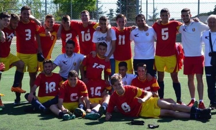 Palumbo con il suo gruppo lo scorso anno,     GazReg