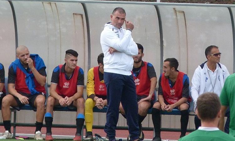Il tecnico dei nerazzurri, Francesco Gesmundo (©Gazzetta Regionale)