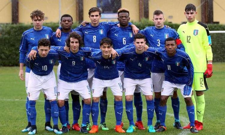 L&amp;apos;Italia U17 con i romani Greco (11) e Armini (3) © figc.it