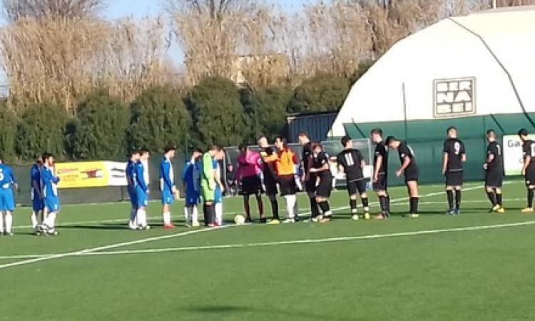 (uno scatto dal match: ingresso in campo)