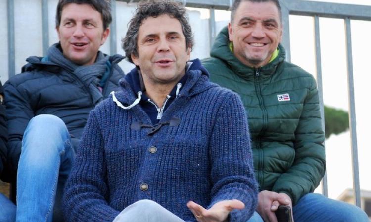 Al centro mister Venturini
