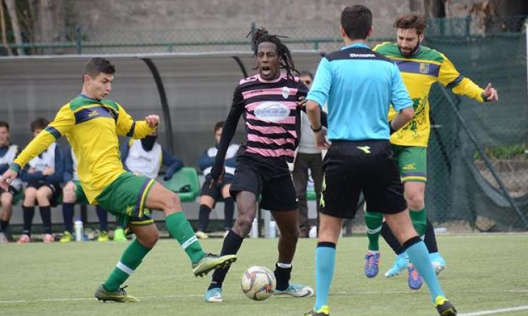 Baracchini in azione contro il Grifone Gialloverde (foto Torrisi)