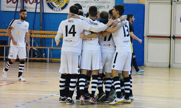 L&amp;apos;esultanza dell&amp;apos;Aniene 3Z dopo la vittoria
