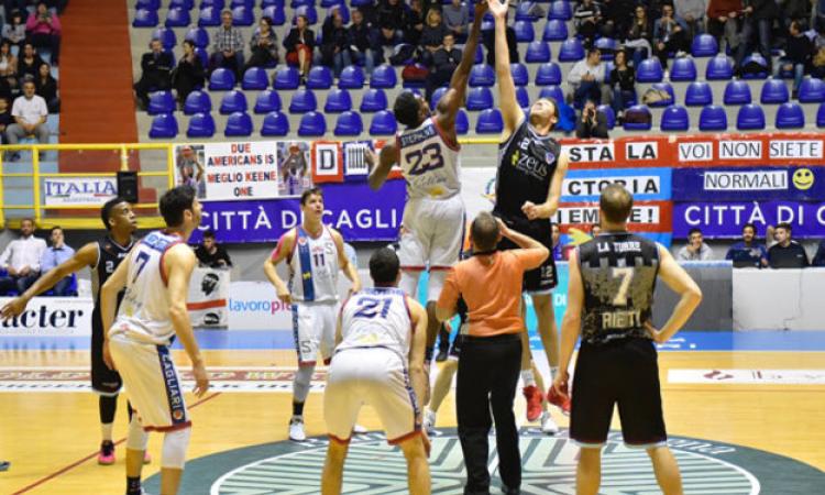 La palla a 2 del match di Cagliari