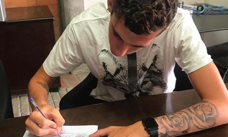 La firma di Bianchi con la Lazio