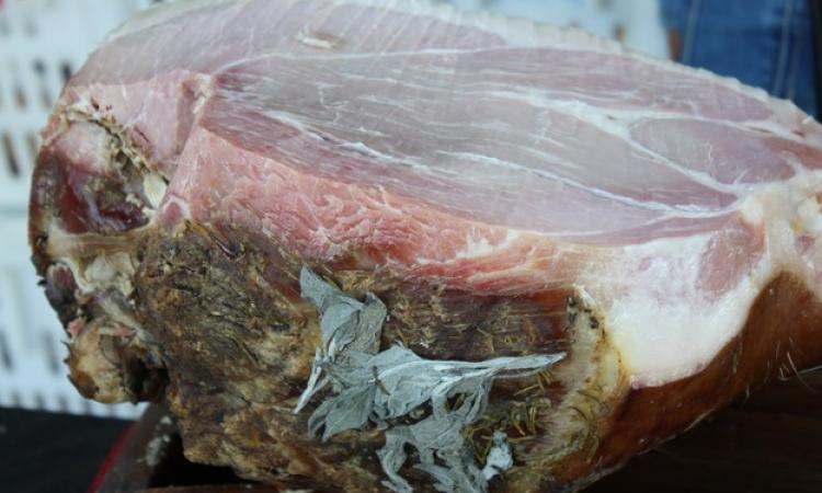 Un prosciutto corese