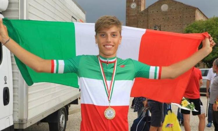 Germani con la maglia tricolore, ©VelosportFerentino