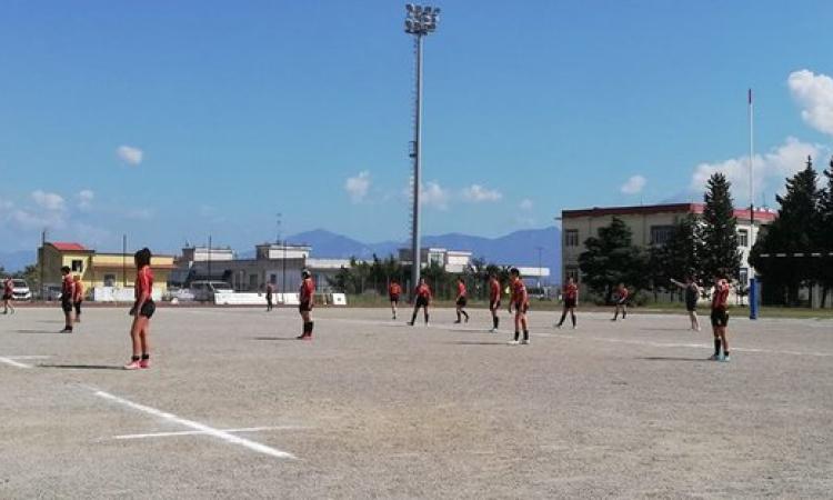 Le ragazze in campo in Campania