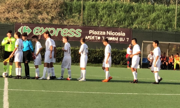 Tor di Quinto (Under 14) Ingresso in campo (Foto Gaz@Reg)