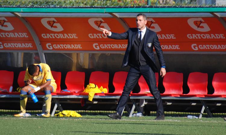 Il Frosinone tiene il passo: stesa la Salernitana