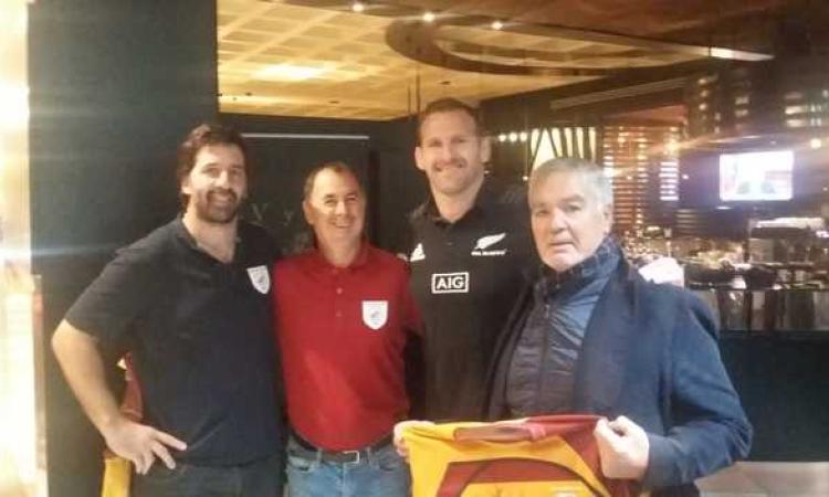 Lo staff del Frascati insieme agli All Blacks