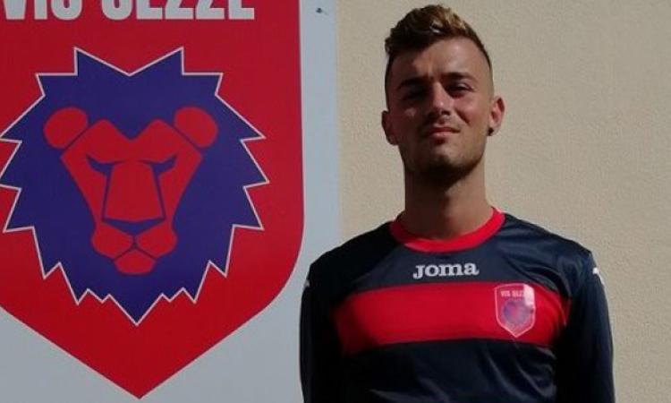 Carlini, tripletta