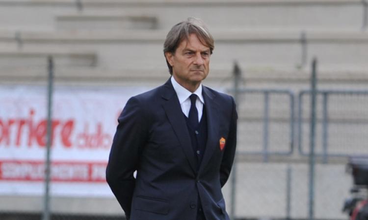 Alberto De Rossi pensieroso in panchina @DelGobbo