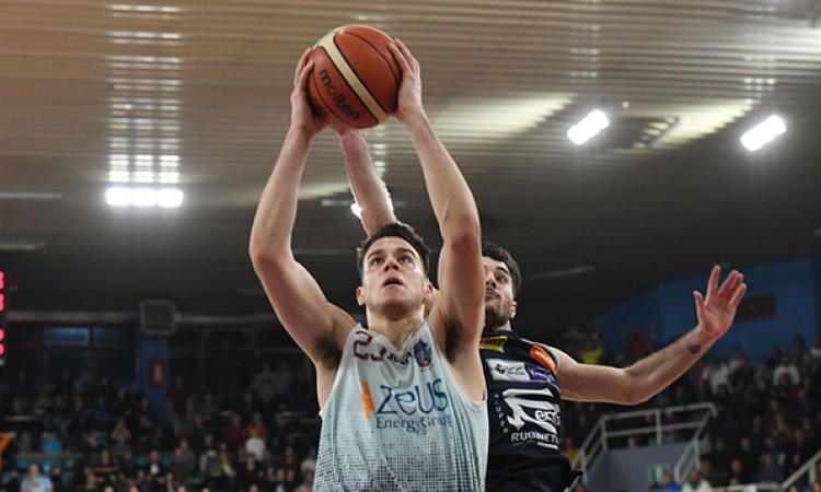 Zeus, 18 punti in campionato