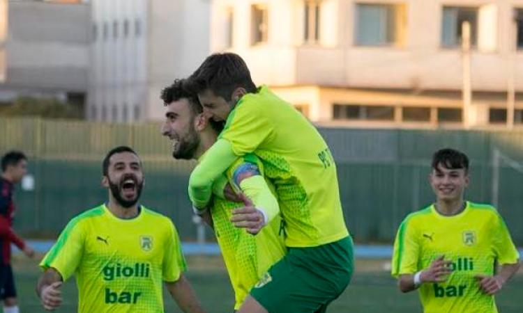 La Pro Calcio Tor Sapienza festeggia il gol vittoria