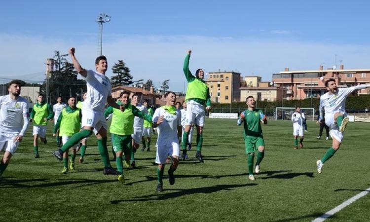 La Pro Calcio esulta al triplice fischio (©Torrisi)