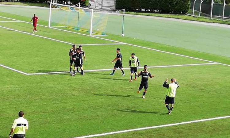 Uno scatto della gara d&amp;apos;andata, con l&amp;apos;esultanza dei calciatori gaetani ©Gaz_Reg