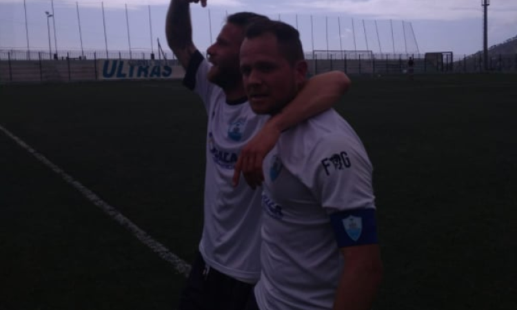 Raspaolo e capitan Zaccaro esultano 